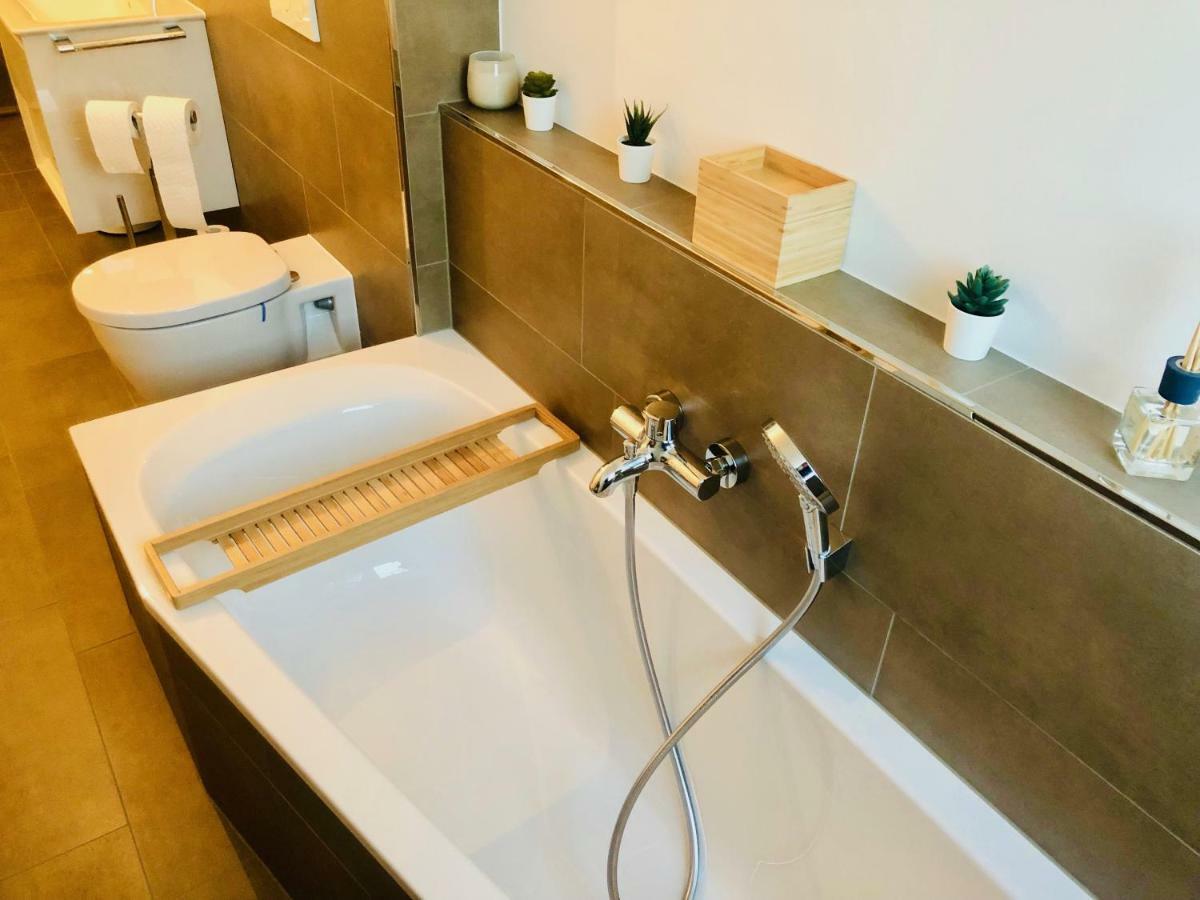 베스터란트 Smuk - Luxus Dachgeschoss 아파트 외부 사진